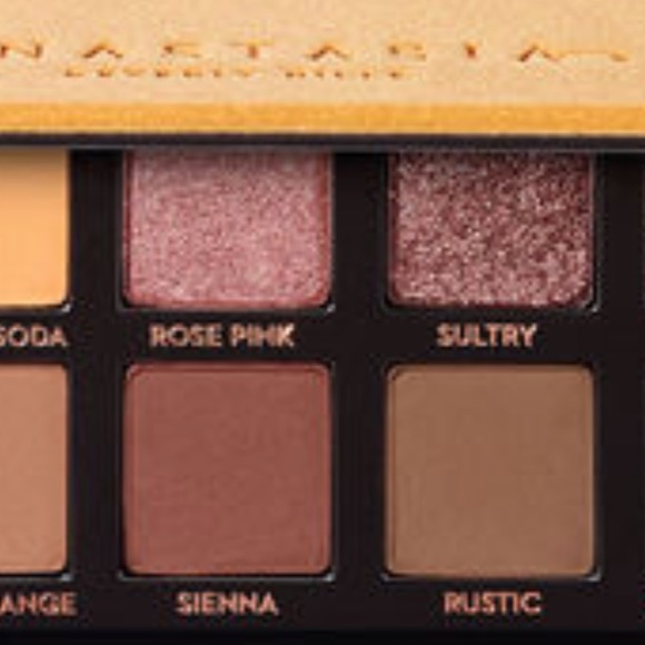 Anastasia Beverly Hills Soft Glam (real vs fake) - Picture 2 of 2